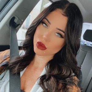 Meet your Posher, Christie